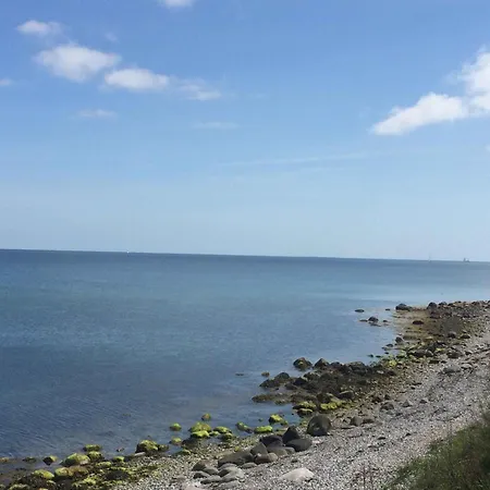 度假居 Scenic House On East Funen, 200m From The Belt Frorup