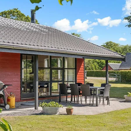 Scenic House On East Funen 200m From The Belt Hébergement de vacances *