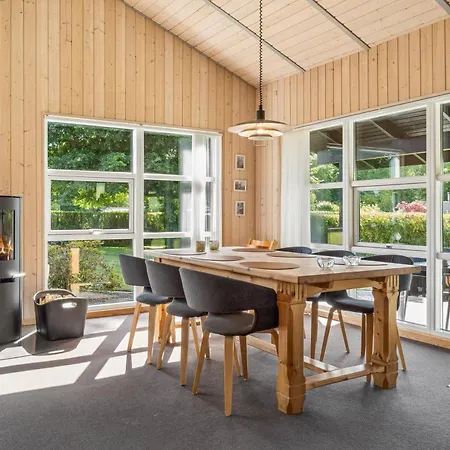 Hébergement de vacances Scenic House On East Funen 200m From The Belt Frorup